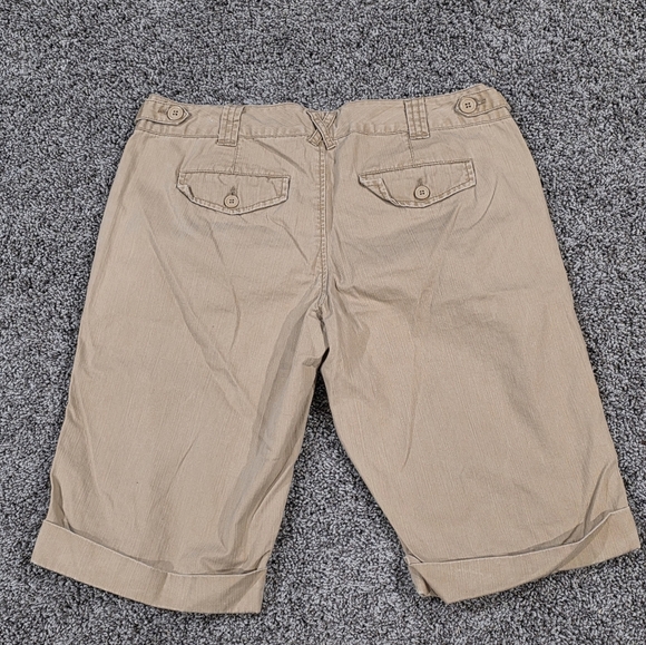 Aeropostale Khaki bermuda shorts Size 7/8 - Picture 3 of 4